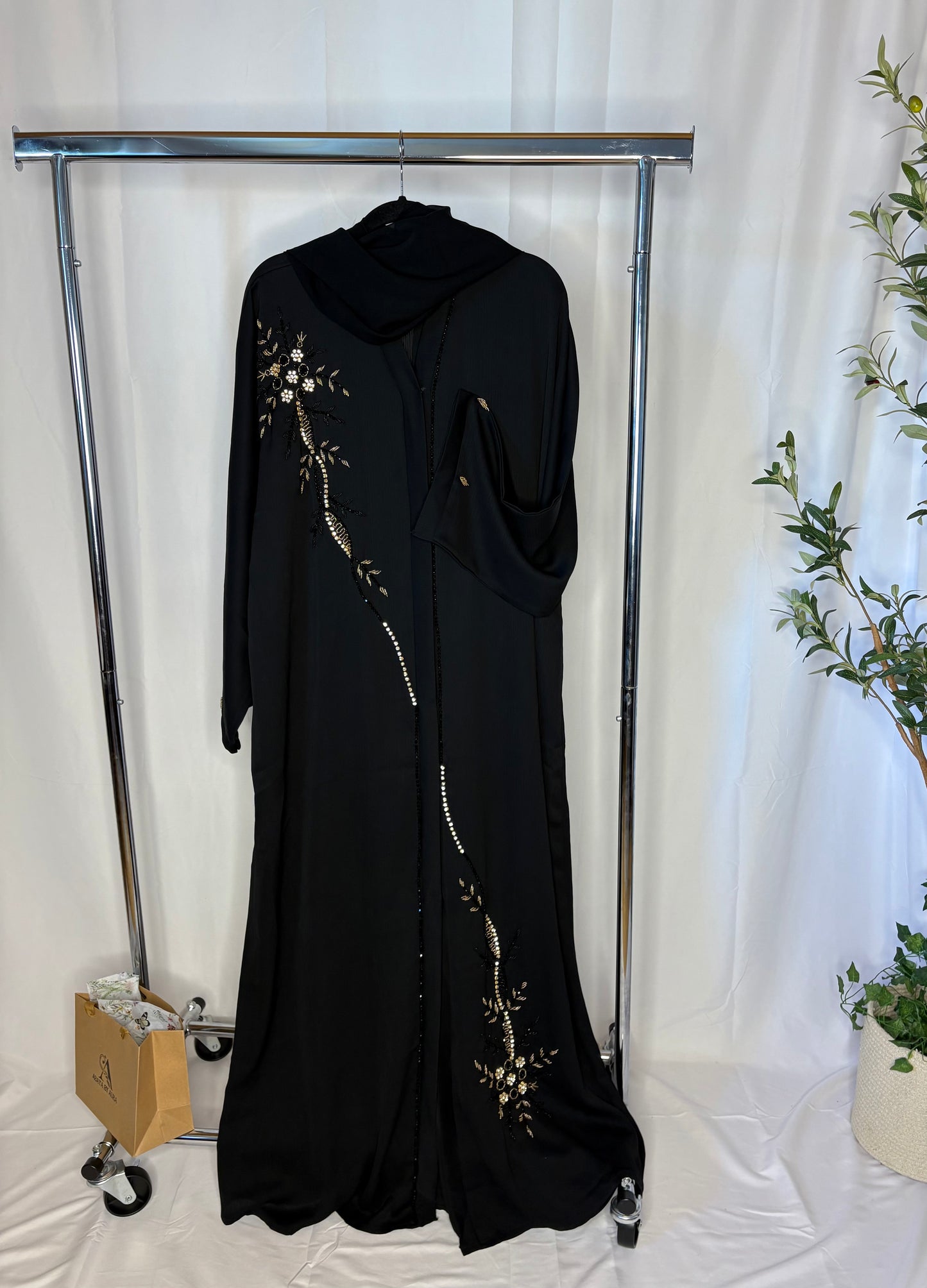 Abaya Salou