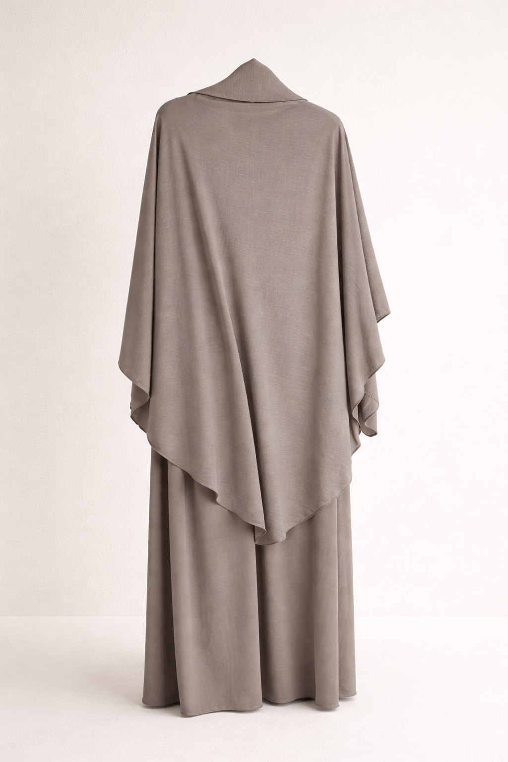 DAILY ABAYA SET MIT KHIMAR