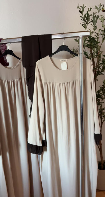Aura - Khimar und Abaya